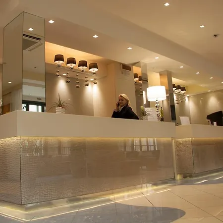 Aurora Mare Hotel 3*