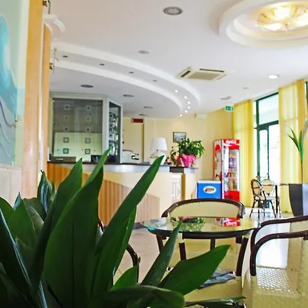 Hotel Colombo 3*