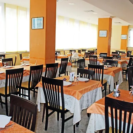 Colombo 3*