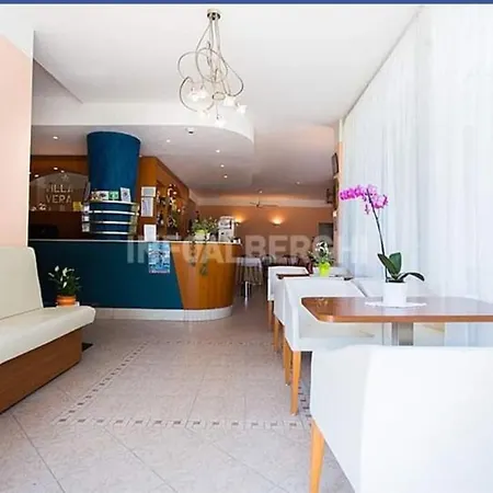 Hotel Vera 2*