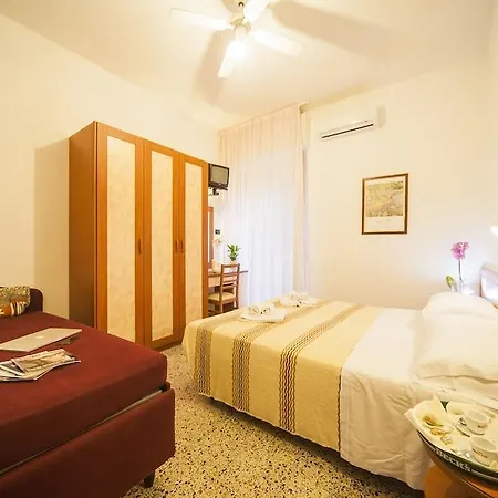Hotel Lily 3* Rimini