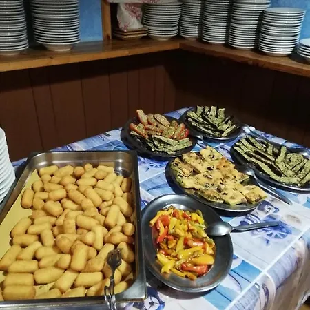 Hotel Cesari *