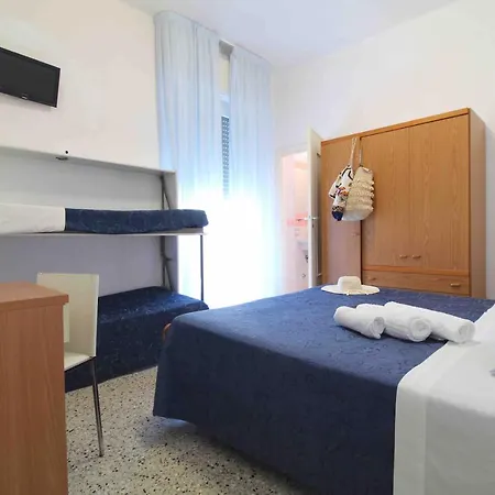 Otel Kelly 2*