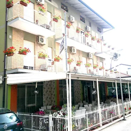 Hotel Simon 2*