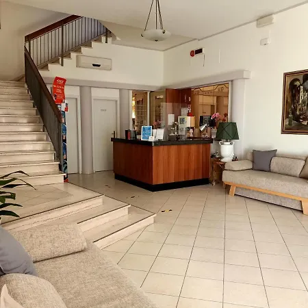 Rossella Hotel