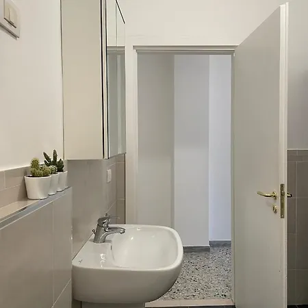 Apartment Atelier 2 *