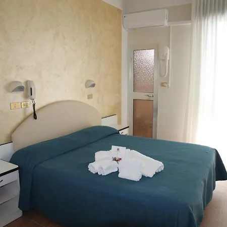 Adriatica Sul Mare 3* リミニ