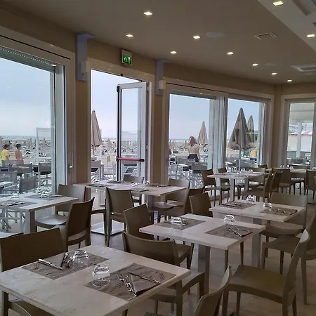 Atlantic Hotel 3*