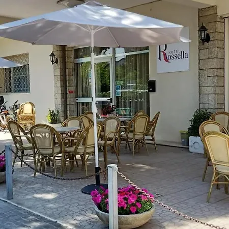 Rossella Hotel 2*