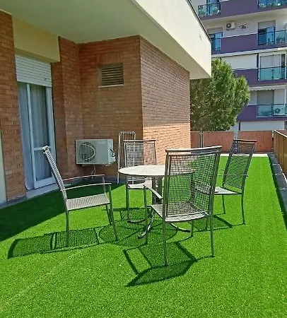 Rossella Hotel 2*