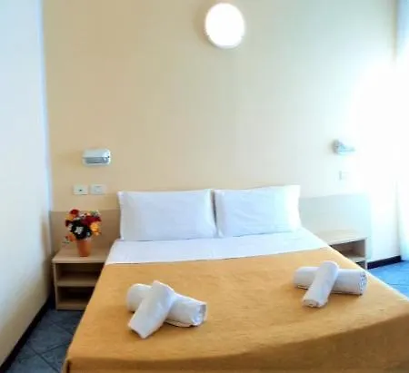 Hotel Corona 3*