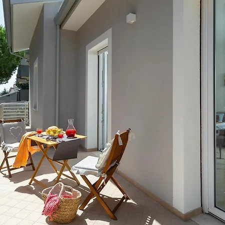 Apartment Miramare *