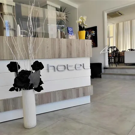 Otel Madrid Rimini