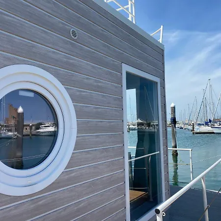 Botel House Boat Rimini
