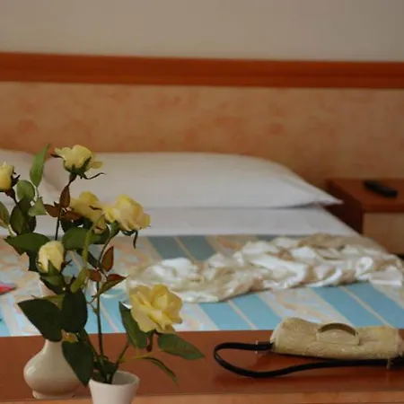 Serenella Vintage Hotel 2*
