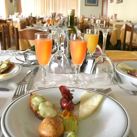 Serenella Vintage Hotel 2*