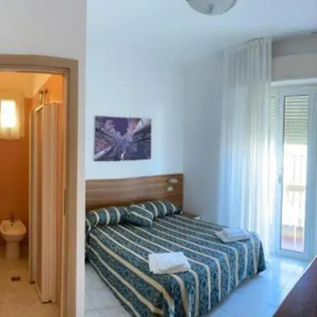 Acapulco Hotel 3*