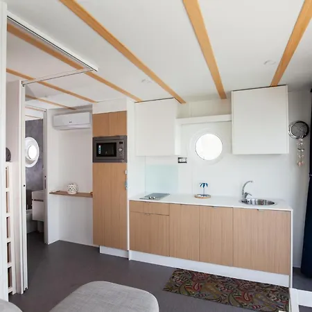 House Boat Botel Rimini