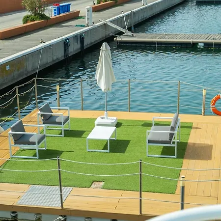 Botel House Boat