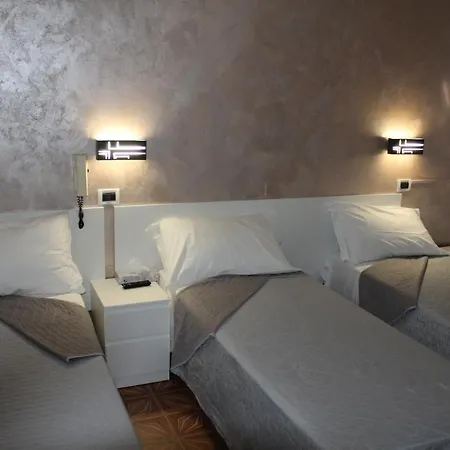 Mora Otel