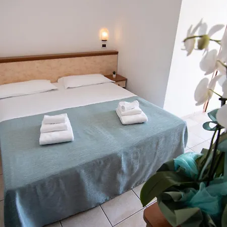 Adria Hotel 3*