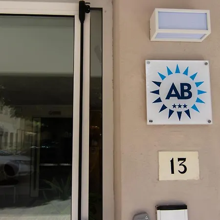 Adria Hotel 3*