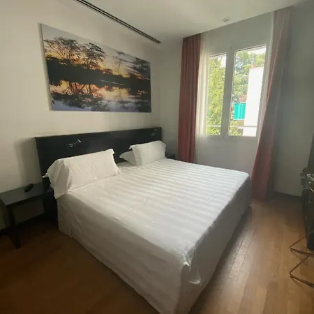 Hotel Card International