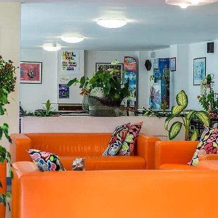 Ervill Hotel 3*