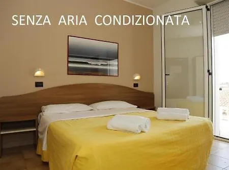 Dina Hotel 3*