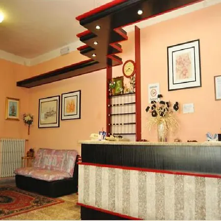 Cavalli Hotel 2*