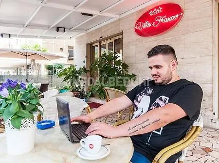 Hotel Franco 3*