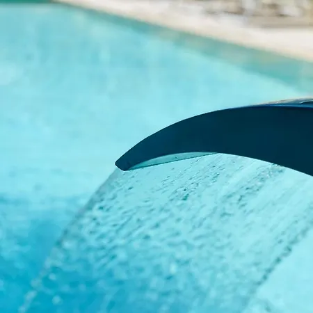 Aqua מלון 4*