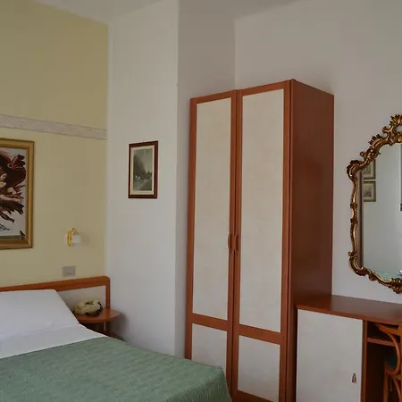 Parco Fellini Отель 3*