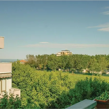 3 Bedroom Beautiful In Apartment