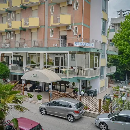 Stradiot Hotell 3*