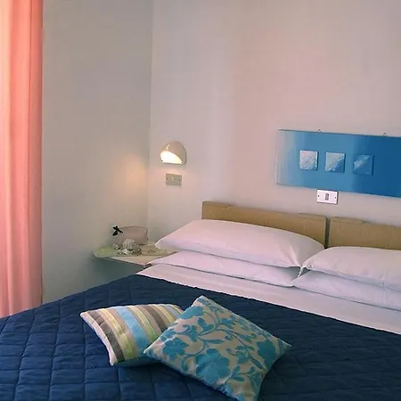 Gialpina Hotel *