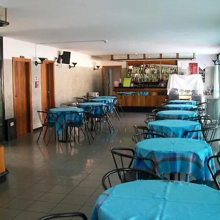 Armstrong Hotel