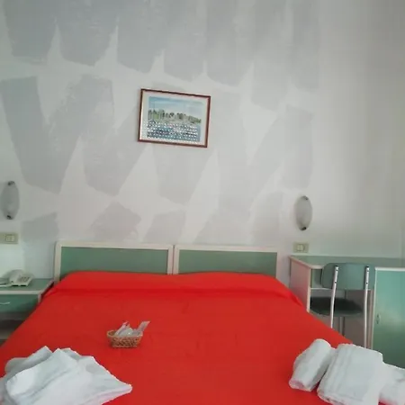 Hotel Mediterraneo 3*