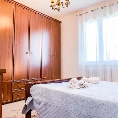 Apartment La Casa Rossa - Affitti Brevi Italia