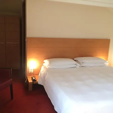 Accademia Hotel 3*