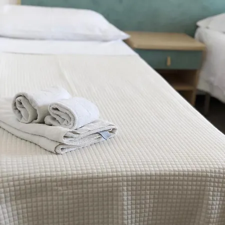 Hotel Artide 3*