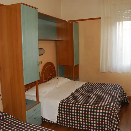 Britannia Marina Centro Hotel 3*