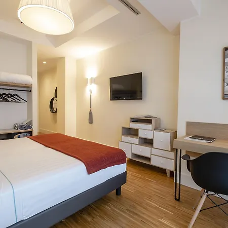Le Rose Hotel