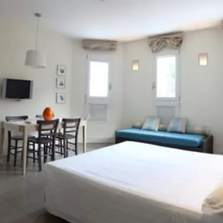 Le Rose Hotel 4*