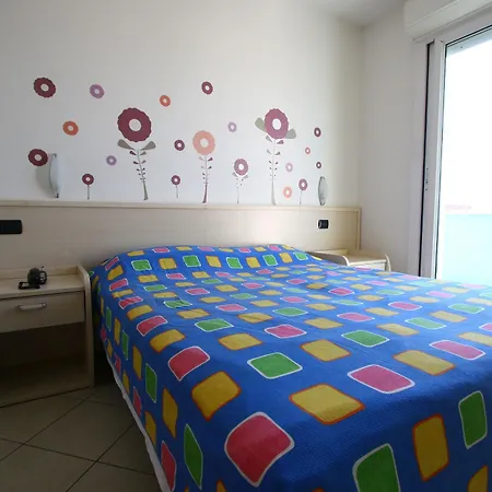 Paradise 3* Rimini