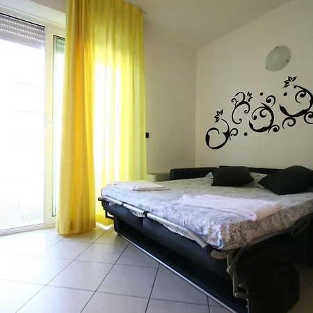 Aparthotel Paradise 3*
