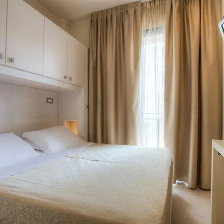Ferretti 4* Rimini