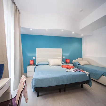 Levante 4*