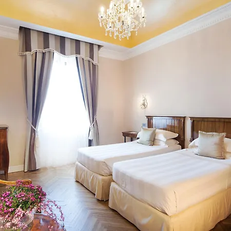 Hotel Grand