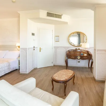 Hotel Baia Imperiale 4*